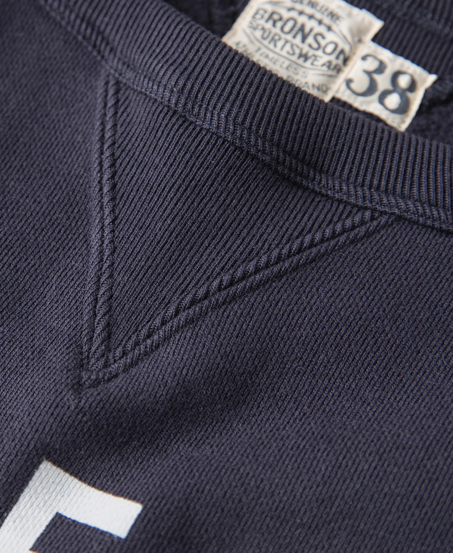 1940s Heavyweight SKI V-Inset Sweater - Navy - Image 8
