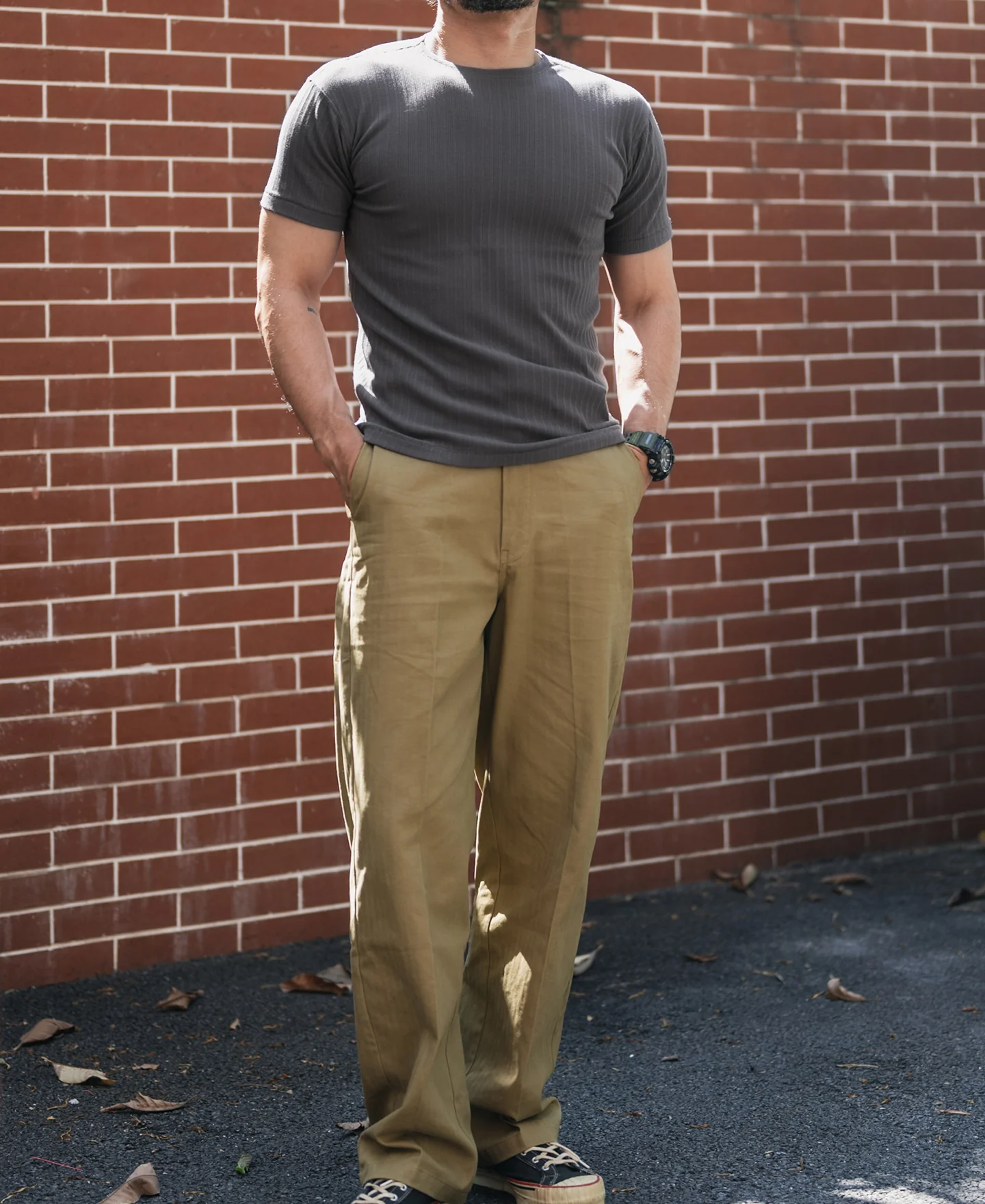 1950s Ribbed Cotton-Spandex Blend T-Shirt - Dark Gray - Image 4
