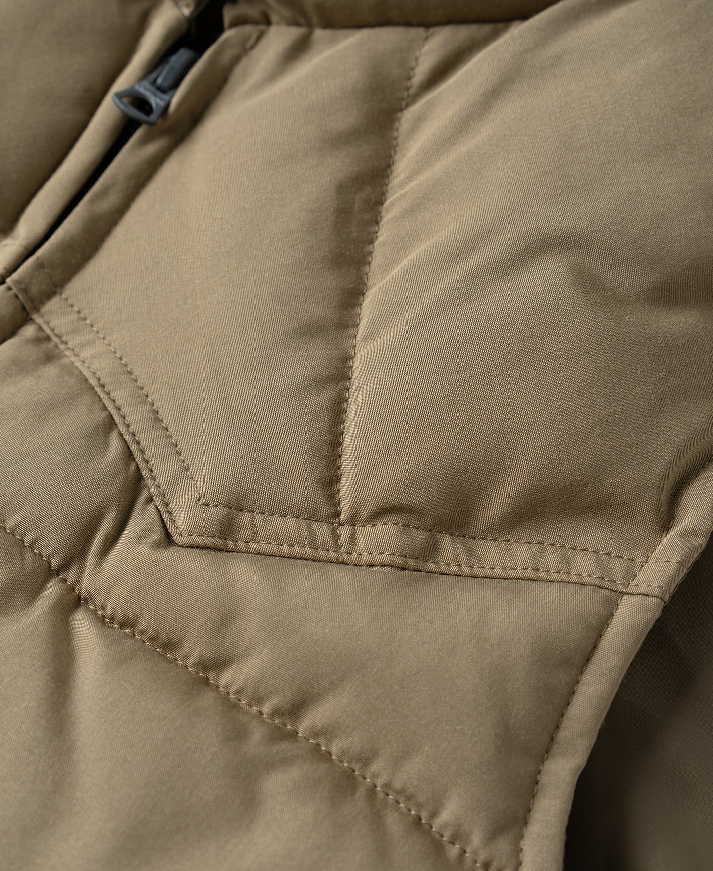 1970s Vintage Quilted Padded Vest - Khaki - Image 8
